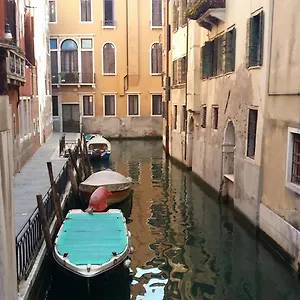 nice-venice-apartments-in-san-marco.hotelinveneto.com/